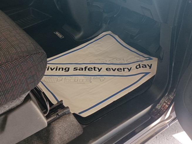 �t���A�K�[�h